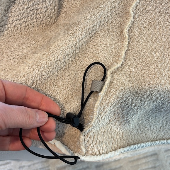 Patagonia Women’s R2 Regulator Jacket Bone White Size M - Picture 11 of 11